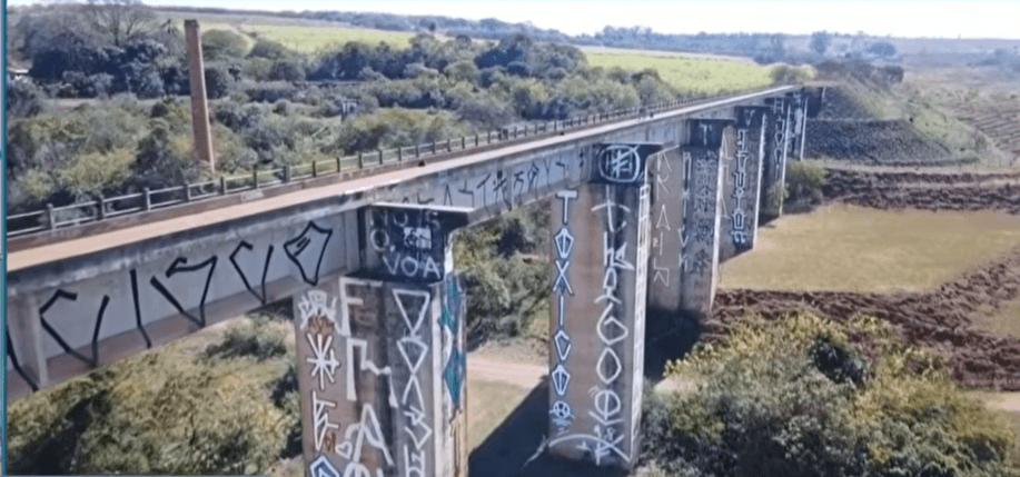 Imagem da notícia: Ponte onde jovem morreu está abandonada, diz vereadora Imagem da notícia: Ponte onde jovem morreu está abandonada, diz vereadora