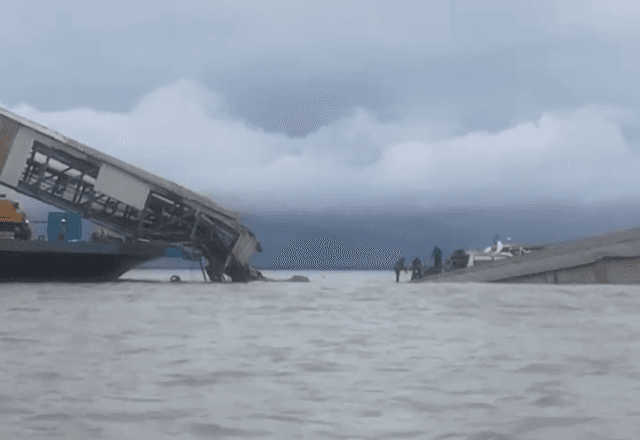 Quatro trabalhadores foram feridos e estão estáveis após atendimento médico | Reprodução