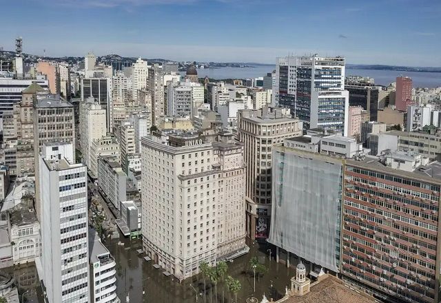 Se os números se confirmarem neste domingo (6), os candidatos do MDB e do PT vão disputar o segundo turno, no próximo dia 27 | Rafa Neddermeyer/Agência Brasil