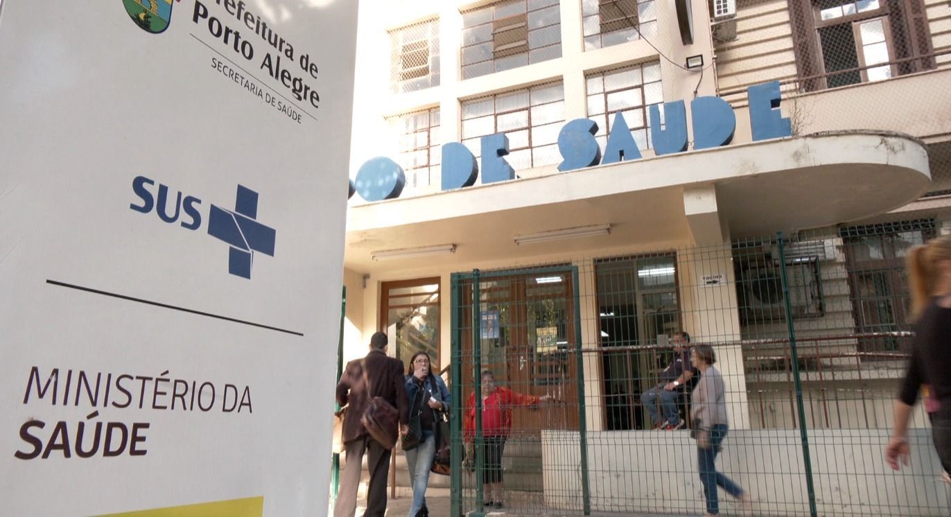 Crianças de 10 a 14 anos podem ser vacinadas contra dengue. | SBT RS