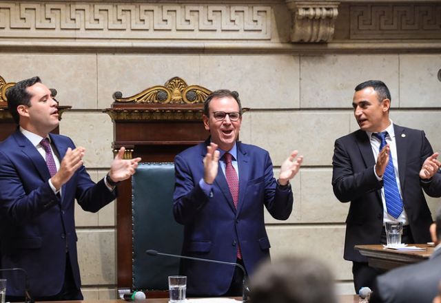 Posse do prefeito reeleito Eduardo Paes (PSD), na Câmara do Rio. (Crédito: Renan Olaz/CMRJ)