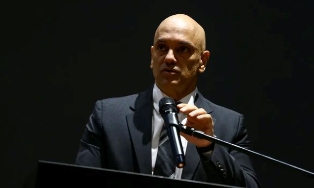 PGR denuncia três pessoas ao STF por hostilizar Alexandre de Moraes em aeroporto