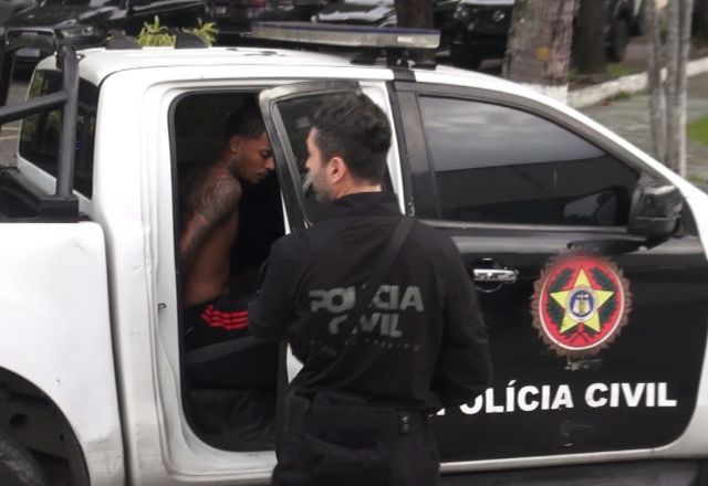 BMW de R$ 1 milhão, joias e outros itens: saiba o que foi encontrado na mansão de Poze do Rodo BMW de R$ 1 milhão, joias e outros itens: saiba o que foi encontrado na mansão de Poze do Rodo