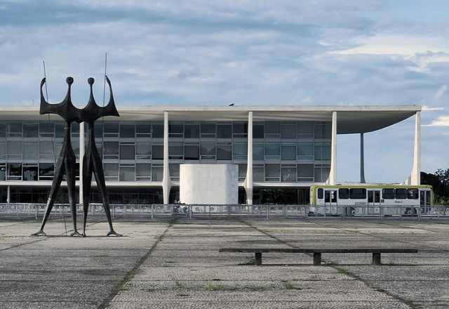  Praça dos Três Poderes  | Gabriel Fernandes/Flickr