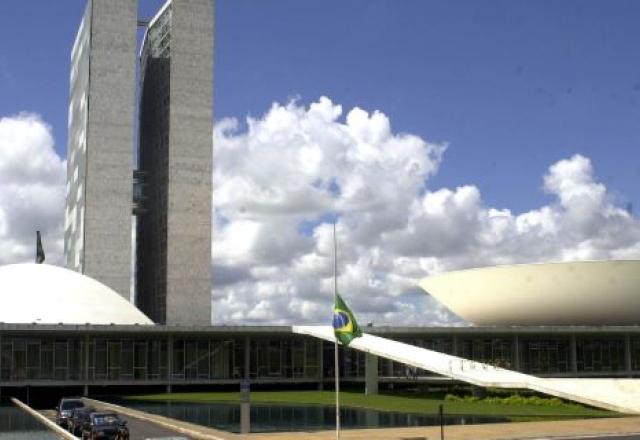 Projeto de lei propõe mudar Ficha Limpa e reduzir inelegibilidade | Foto: Reprodução