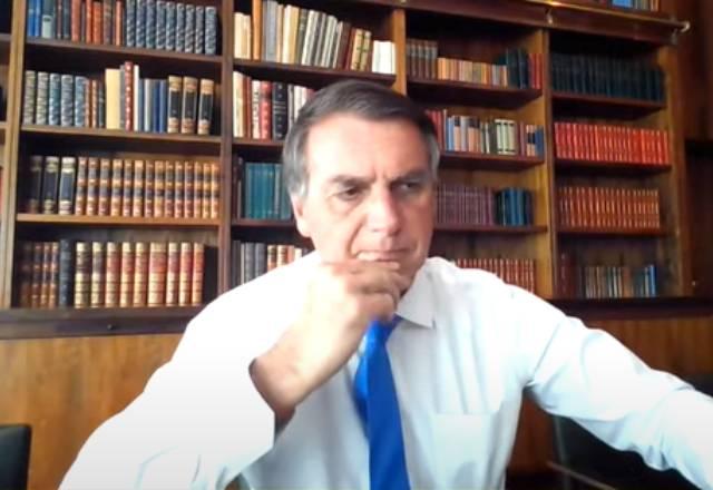 presidente Bolsonaro em entrevista à rádio regional de Registro de SP