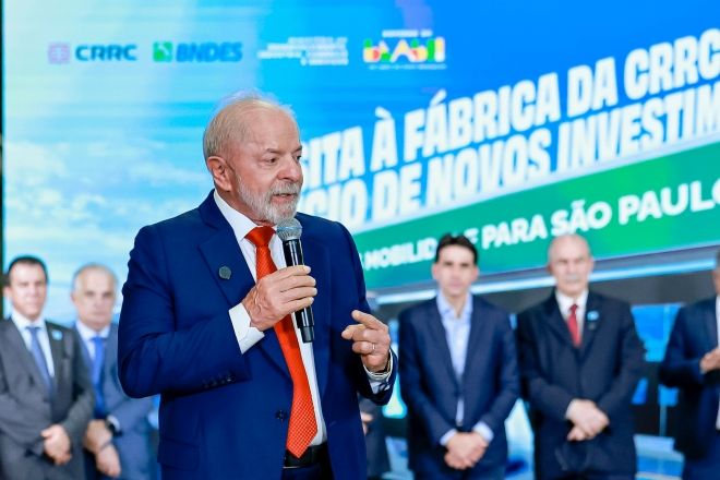 O presidente Lula durante visita às instalações da nova fábrica da CRRC, em Araraquara (SP) | Ricardo Stuckert/PR