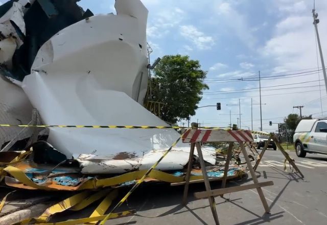 Caixa d'agua explode e assusta moradores no interior de SP. Reprodução/VTV SBT 