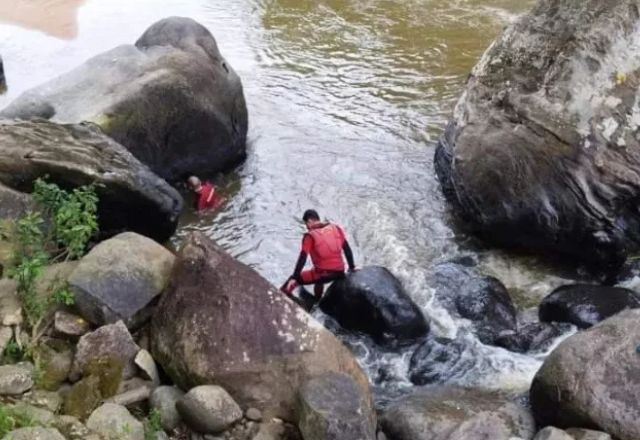 Criança de 9 anos cai em rio e desaparece em SC. Reprodução 