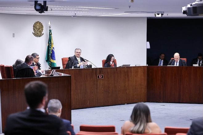 Imagem da notícia: STF acaba com aposentadoria compulsória para juízes Imagem da notícia: STF acaba com aposentadoria compulsória para juízes