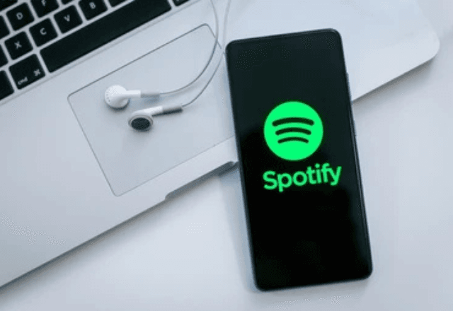 Spotify se pronunciou no X (ex-Twitter) sobre o problema de funcionamento | Reprodução/Shutterstock