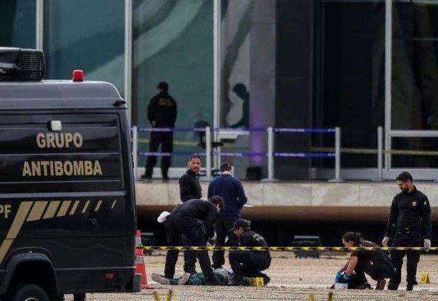 Esquadrão antibomba faz varredura em frente ao STF | Divulgação/Fabio Rodrigues-Pozzebom/Agência Brasil