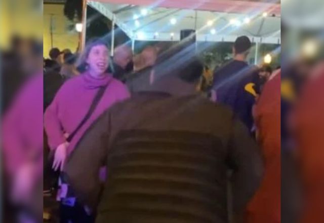 Professores são flagrados fazendo gestos racistas no Rio | Reprodução/redes sociais