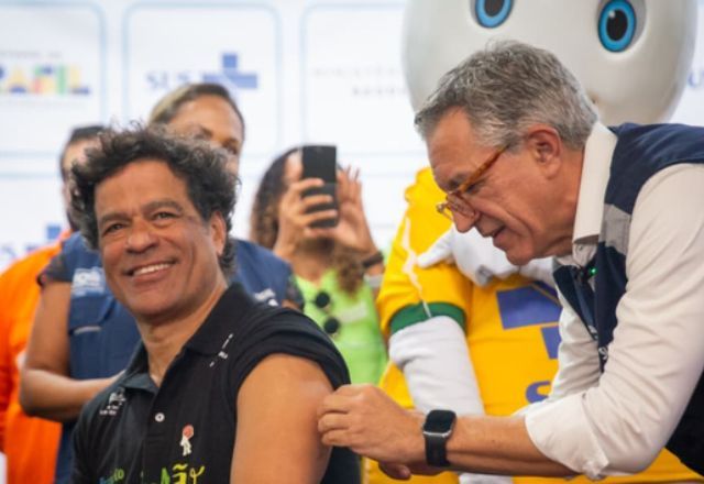 Governo lança campanha de vacinação contra sarampo para torcedores que vão para a Copa do Mundo