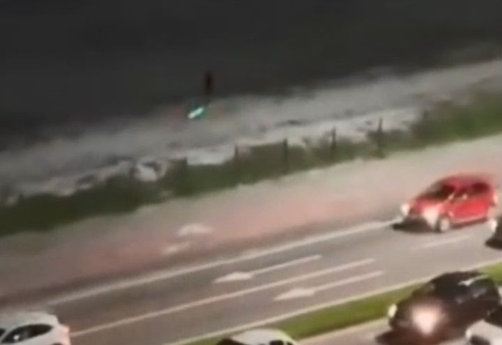 “Pega ladrão”: moradores usam laser para alertar motoristas