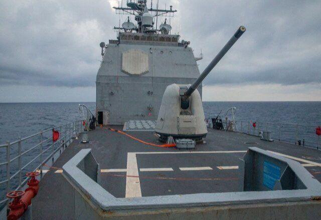 Navios correspondem aos cruzadores de mísseis guiados USS Antietam e USS Chancellorsville | Reprodução/redes sociais