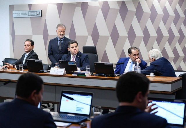Relator negou que o projeto facilite a volta ou a vinda de pessoas "ficha suja" à política | Edilson Rodrigues/Agência Senado