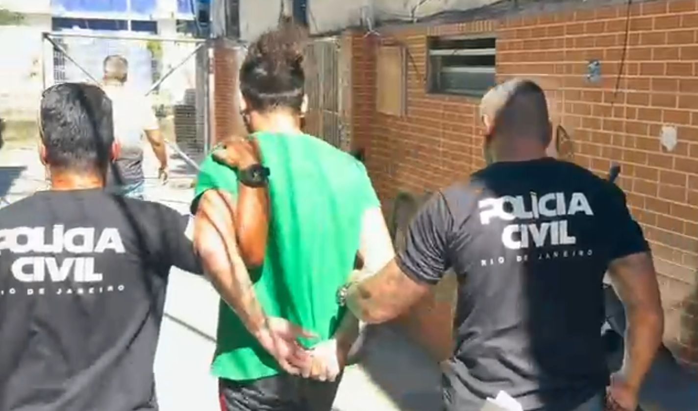 Ex-namorado foi preso por manter mulher e filho em condições insalubres. | Reprodução/SBT