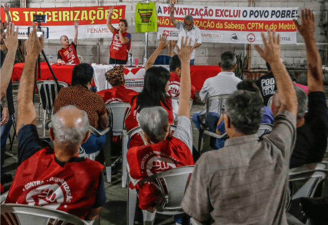 Assembleia no Sindicato dos Metroviários de SP para avaliação da greve, em outubro de 2023 | Paulo Pinto/Agência Brasil