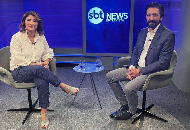 Ricardo Nunes (MDB) e a jornalista Simone Queiroz | SBT