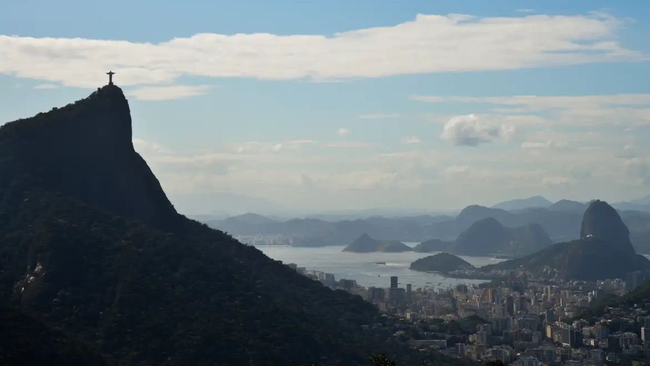 Imagem da notícia: A cada 3 dias, uma pessoa é atingida por bala perdida no Rio Imagem da notícia: A cada 3 dias, uma pessoa é atingida por bala perdida no Rio