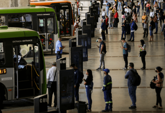 A idade média da população brasileira, que atingiu 35,5 anos em 2023 e deve subir para 48,4 anos em 2070 | Reprodução Marcelo Camargo/Agência Brasil 