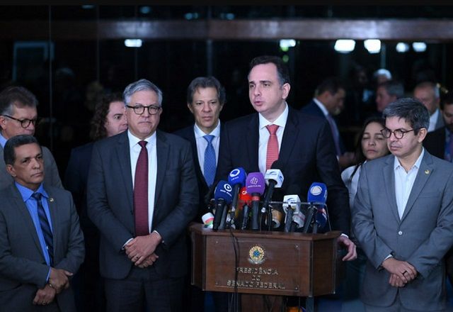 Pacheco se reuniu com ministros do governo Luiz Inácio Lula da Silva (PT) nesta quinta-feira (28) | Andressa Anholete/Agência Senado