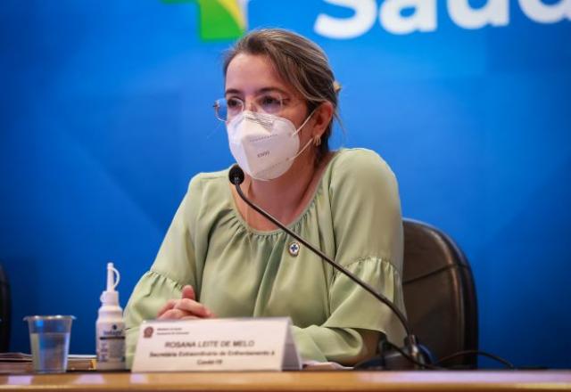 Ministério da Saúde estuda aplicar 3ª dose no ano que vem, diz secretária Ministério da Saúde estuda aplicar 3ª dose no ano que vem, diz secretária