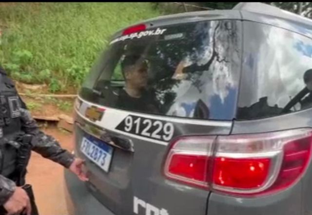 Soldados da Rota prendem "Trolho", homem que mandou matar PM no Guarujá | Reprodução/SBT