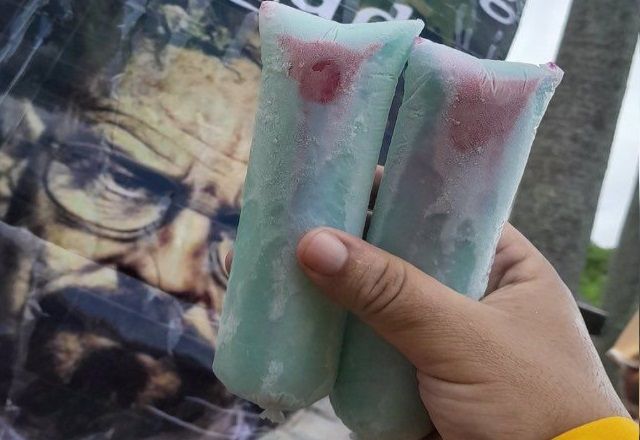 Polícia apreende supostos sacolés com MDMA que seriam vendidos em blocos de Carnaval no Rio