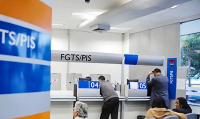 Mais de R$ 15 bilhões do FGTS serão distribuídos para trabalhadores 