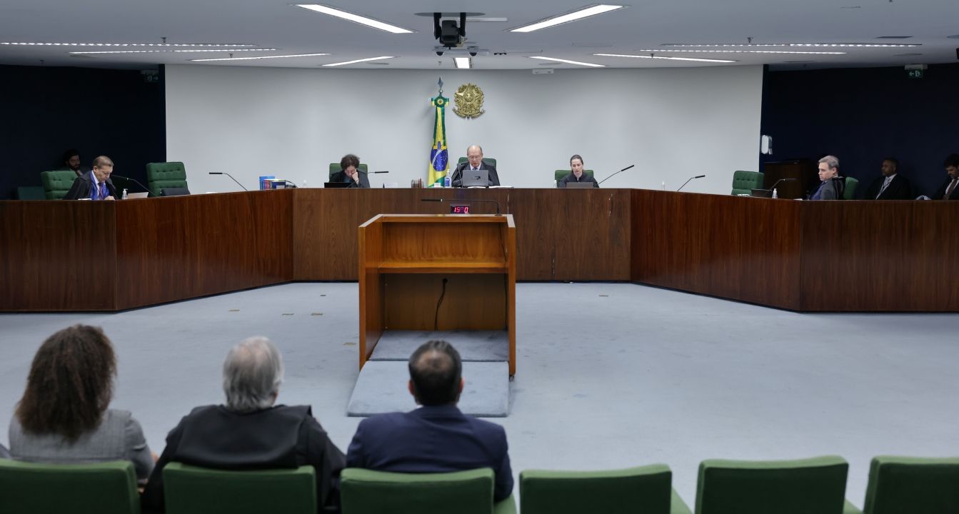 Imagem da notícia: STF decide manter prisão de pai e primo de Vorcaro Imagem da notícia: STF decide manter prisão de pai e primo de Vorcaro