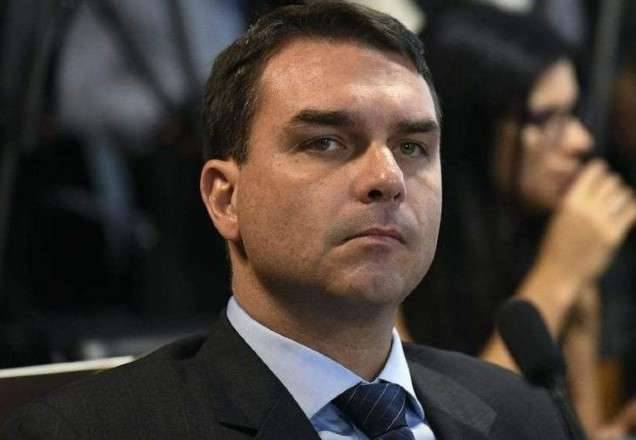 Flávio Bolsonaro antecipa divulgação de vídeos para conter dano após operação contra Ciro Nogueira