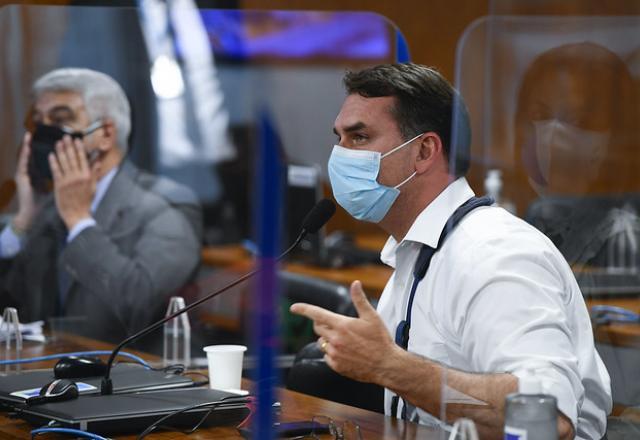 senador Flávo Bolsonaro (Patriota-RJ)