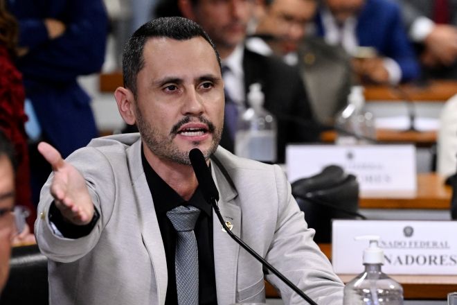 O senador Cleitinho | Carlos Molina/Agência Senado