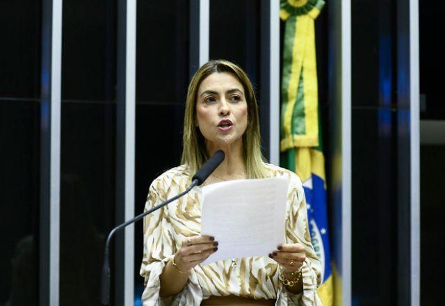 CPI das Bets aprova 27 requerimentos, convocação de cantor e convite a influencer 