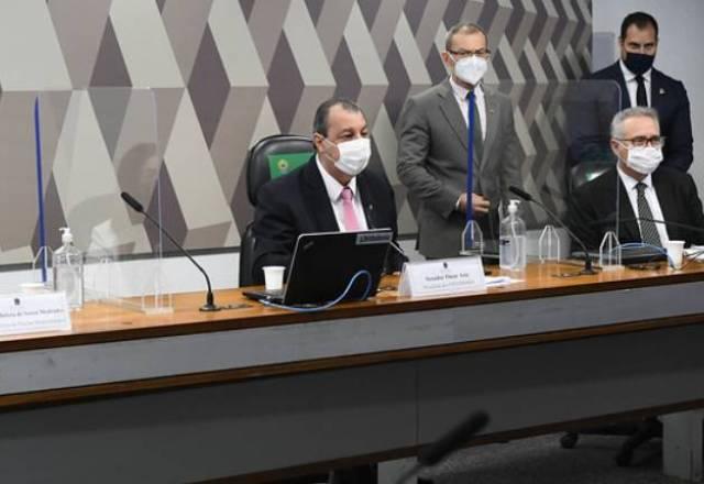 AO VIVO: CPI da Covid ouve diretora da Precisa Medicamentos