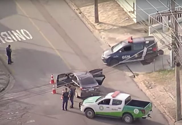 Polícia persegue bandidos que sequestraram mãe e filha | Foto: Reprodução