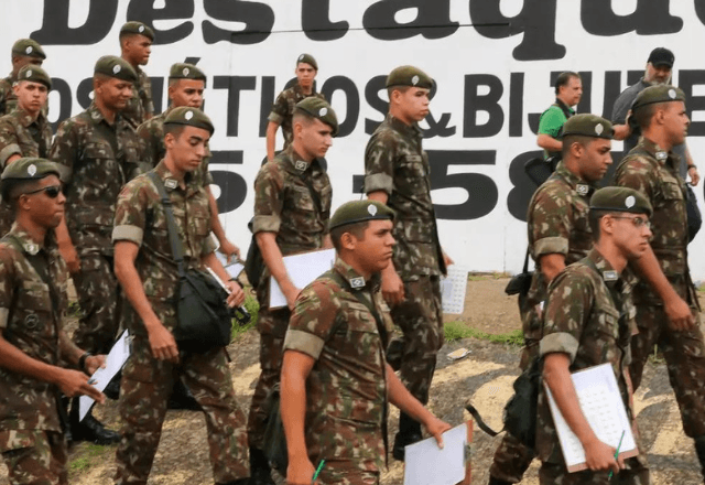 A Marinha diz que nenhum dos seus integrantes se declarou indígena; na Aeronáutica, há 187 deles.