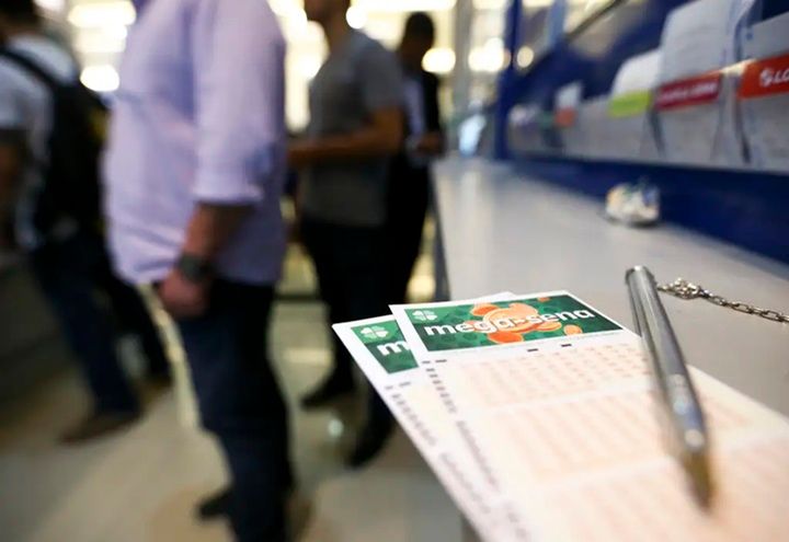 BrasilMega-Sega acumula e vai a R$ 33 milhões; veja números sorteadosO próximo sorteio acontecerá na terça-feira (22)