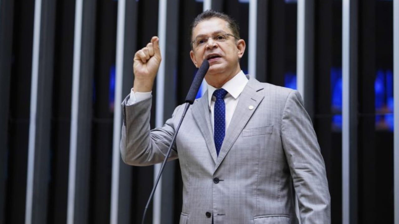 Líder do PL ignora TSE e volta a atrelar PT a facções Líder do PL ignora TSE e volta a atrelar PT a facções