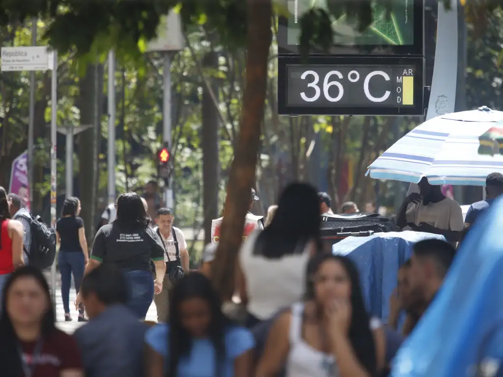 Setembro começa sob influência do calor extremo em parte do país | Paulo Pinto/Agência Brasil