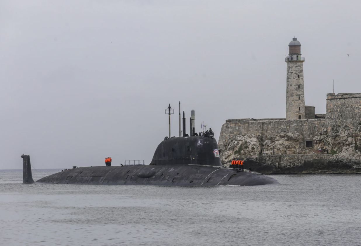 Submarino russo durante exercícios militares do país em Cuba | Foto AP/Ariel Ley