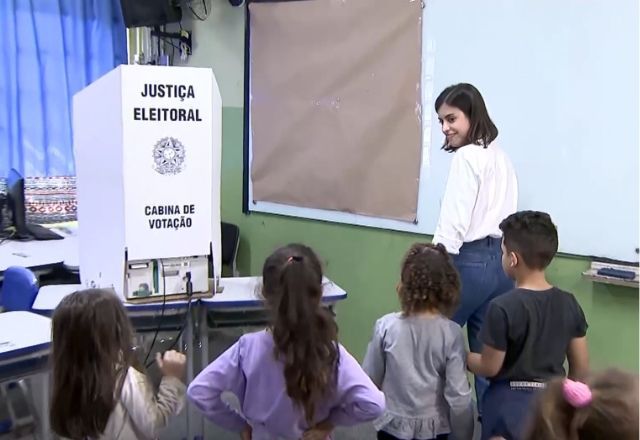 Tabata Amaral vota na zona sul de São Paulo em disputa por prefeitura | SBT
