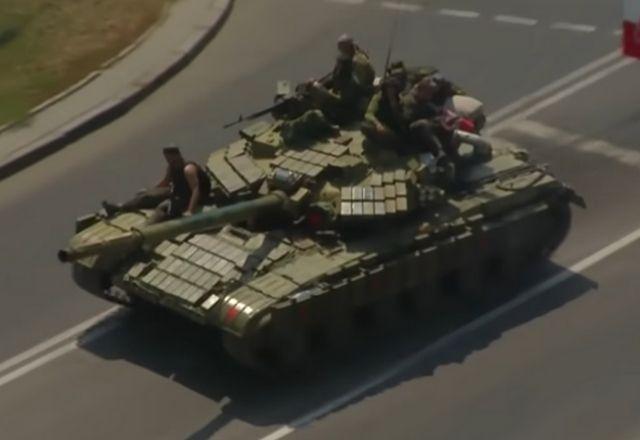 tanque de guerra no conflito russia e ucrania