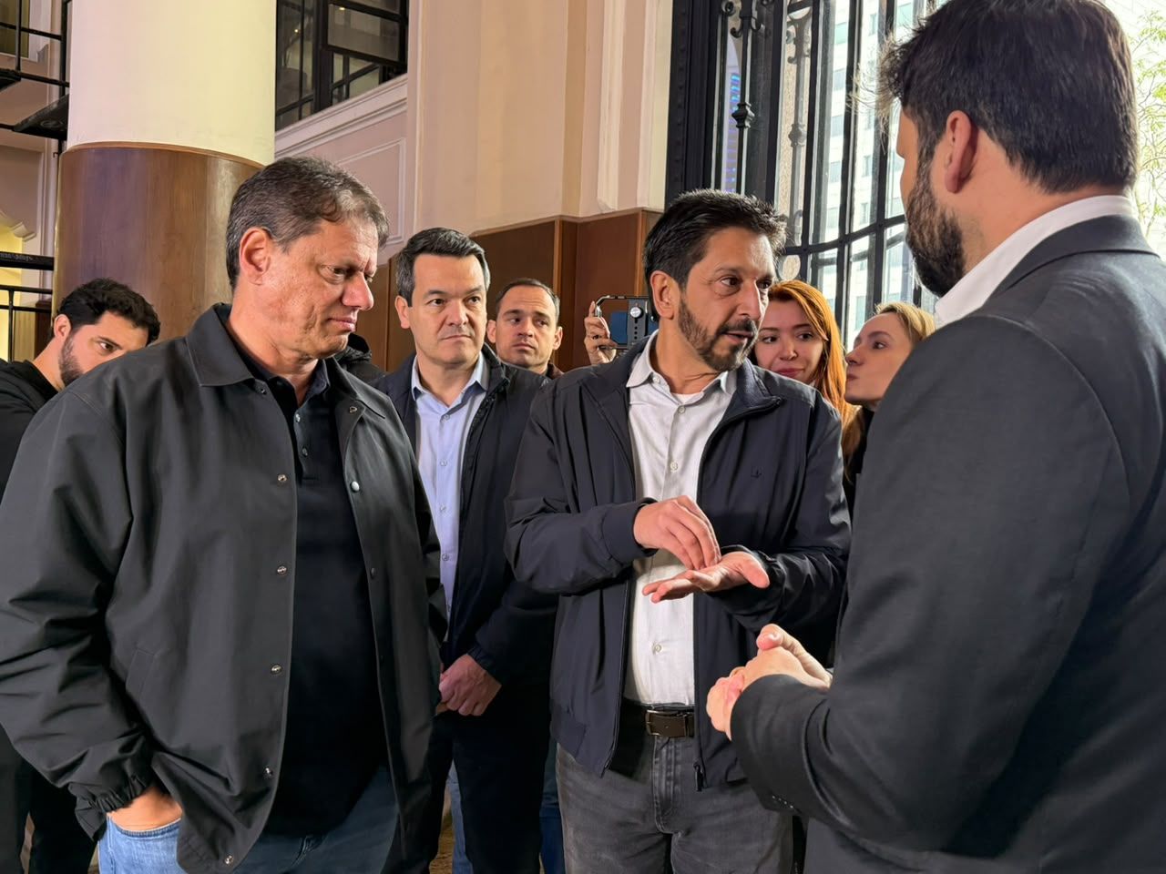 Tarcísio apoia afastamento de diretor da PF por Mendonça Tarcísio apoia afastamento de diretor da PF por Mendonça