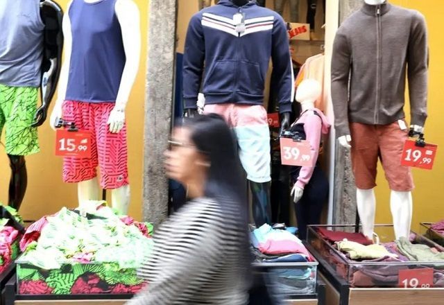Pequenos negócios enfrentam pressão maior com compras internacionais | Tânia Rêgo/Agência Brasil