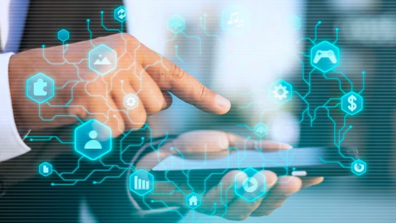 Tecnologia já faz parte da rotina da maioria dos pequenos negócios brasileiros | Reprodução/Magnific