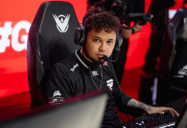 Polícia recebe denúncias contra streamer TitaN por estupro de vulnerável e importunação sexual | Foto: Reprodução/Flickr/LTA Sul
