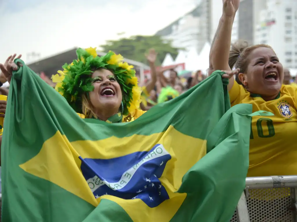 Imagem da notícia: Brasil na Copa: posso faltar ou mudar o horário? Imagem da notícia: Brasil na Copa: posso faltar ou mudar o horário?